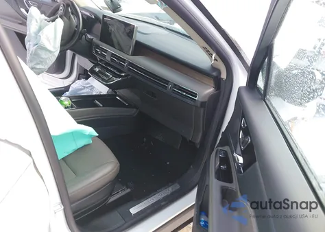 2025 Lincoln Corsair Grand Touring z USA, uszkodzony, nr VIN 5LMTJ5DZ2SUL06783